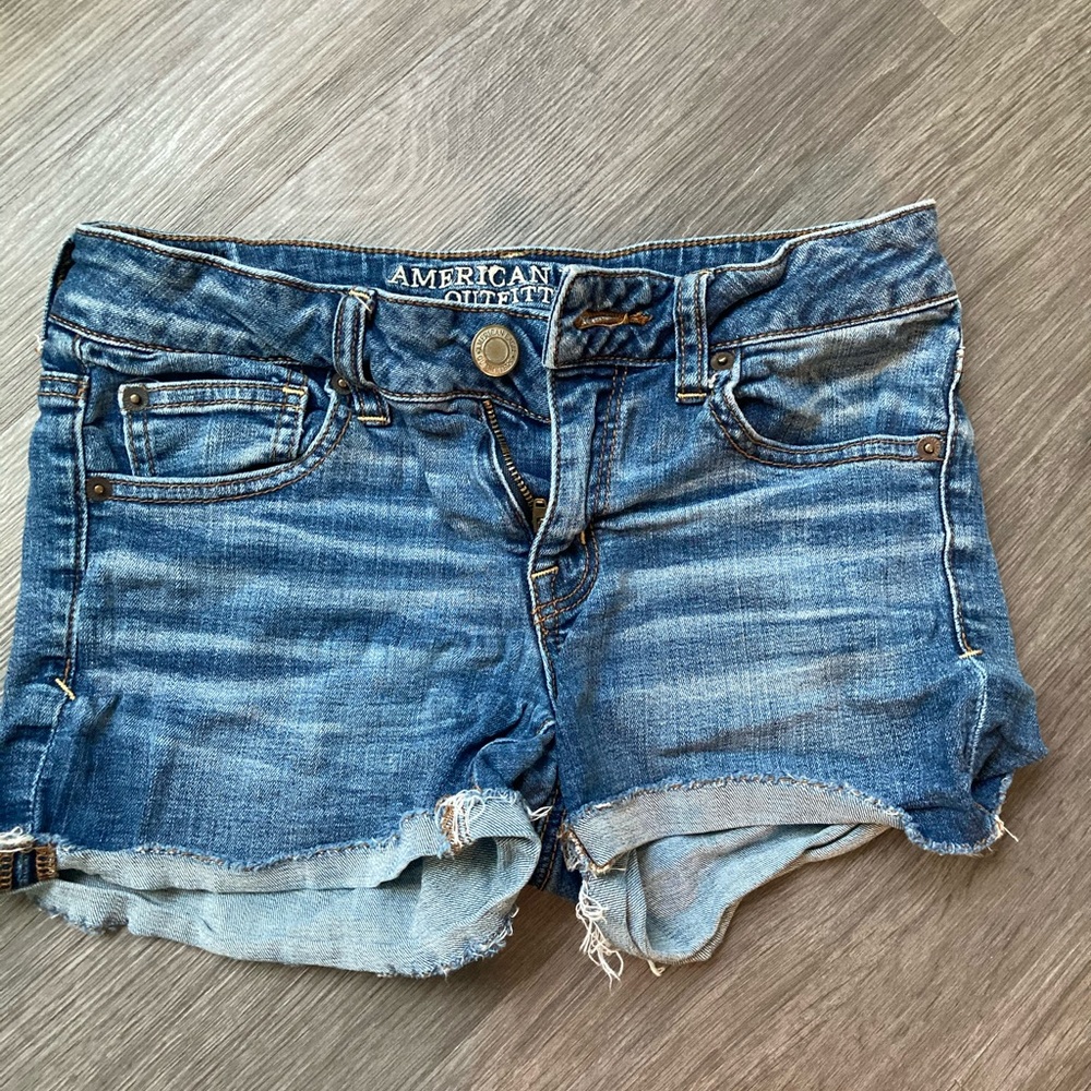 American Eagle shorts- size 4 (SOLD)